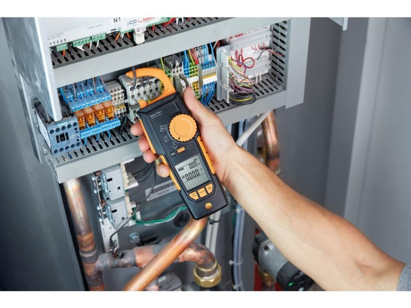 Testo 770-1 - Kliešťový multimeter 400 A AC/DC